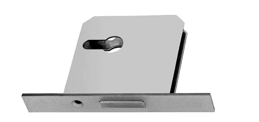 Fix A Deadbolt Door Lock in Compton, California